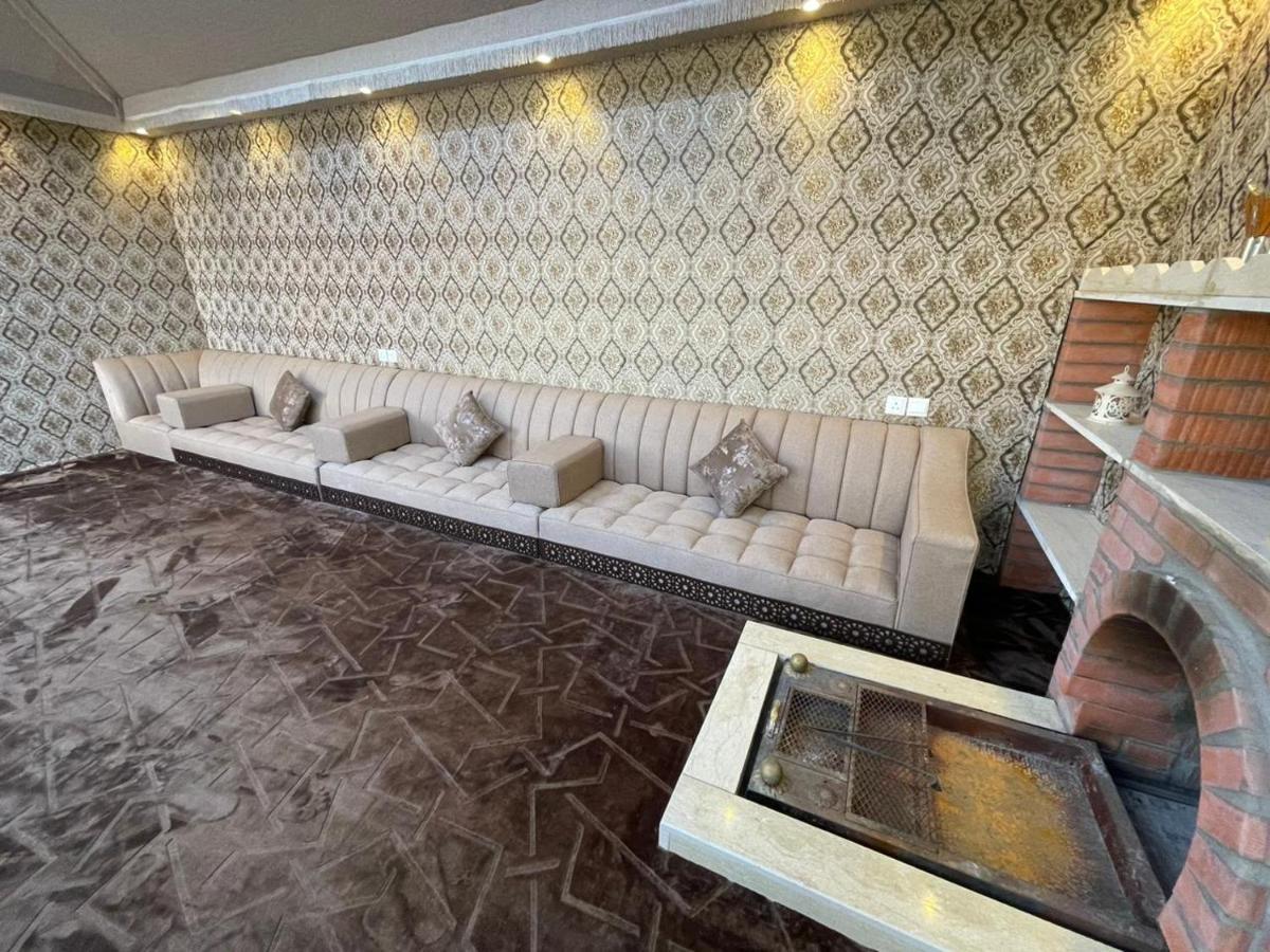 إستراحة الدنيس الونيس Guest house *